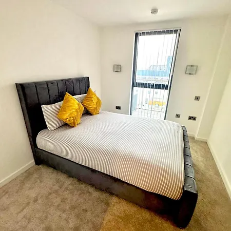Modern Duplex Apartment City Centre Manchester Exterior photo